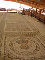 Мозаика со славяно-арийскими символами на о. Кипр в городе Пафос